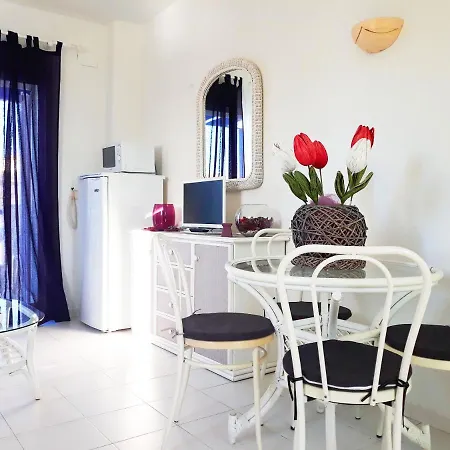 Parejas, Ninos Pequenos 4pax Apartment